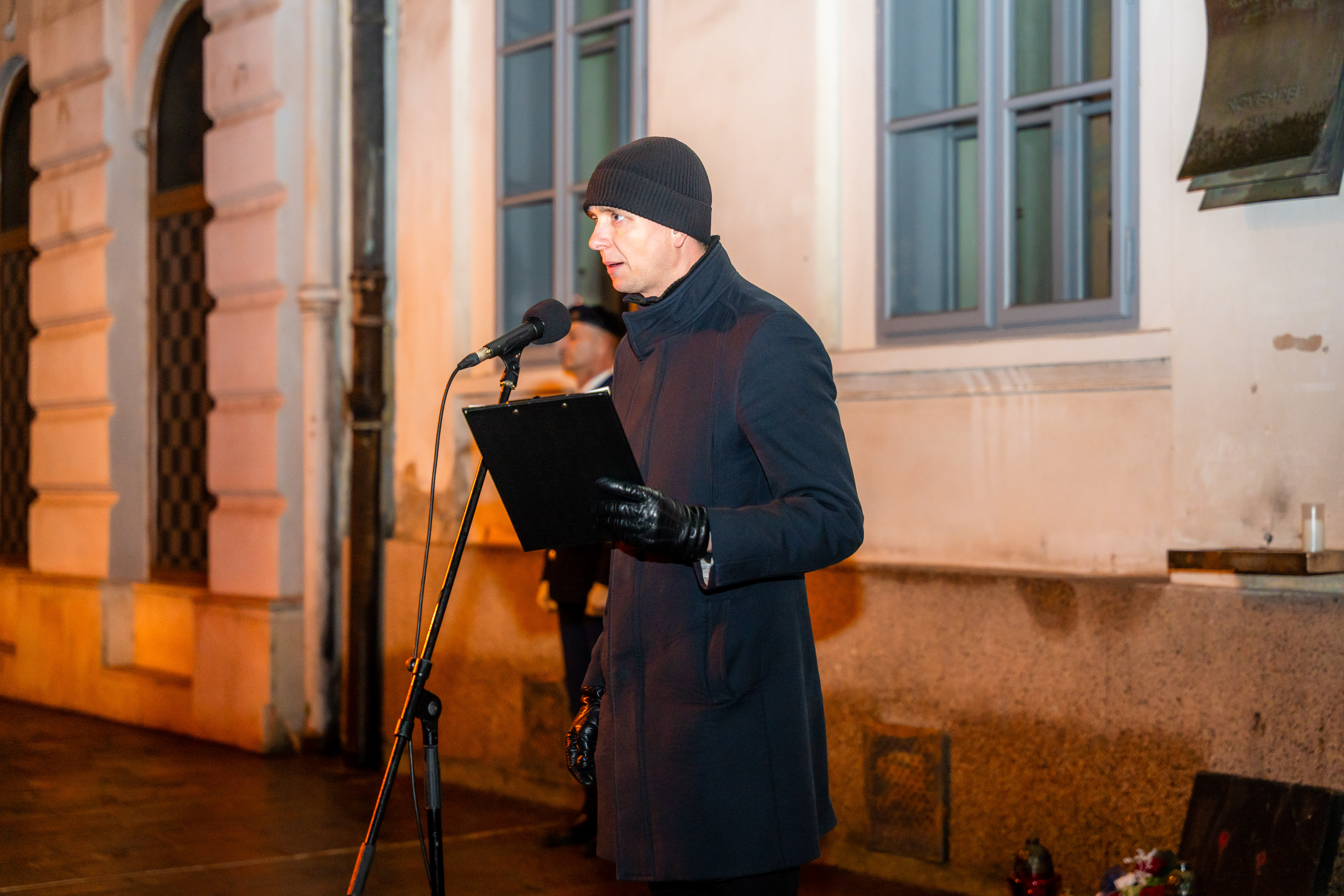 Pietna spomienka - Den boja za slobodu a demokraciu-1